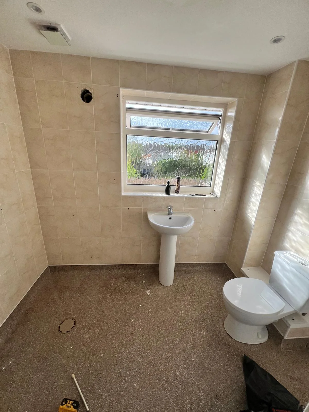 AGUK bathroom before renovation, project 3