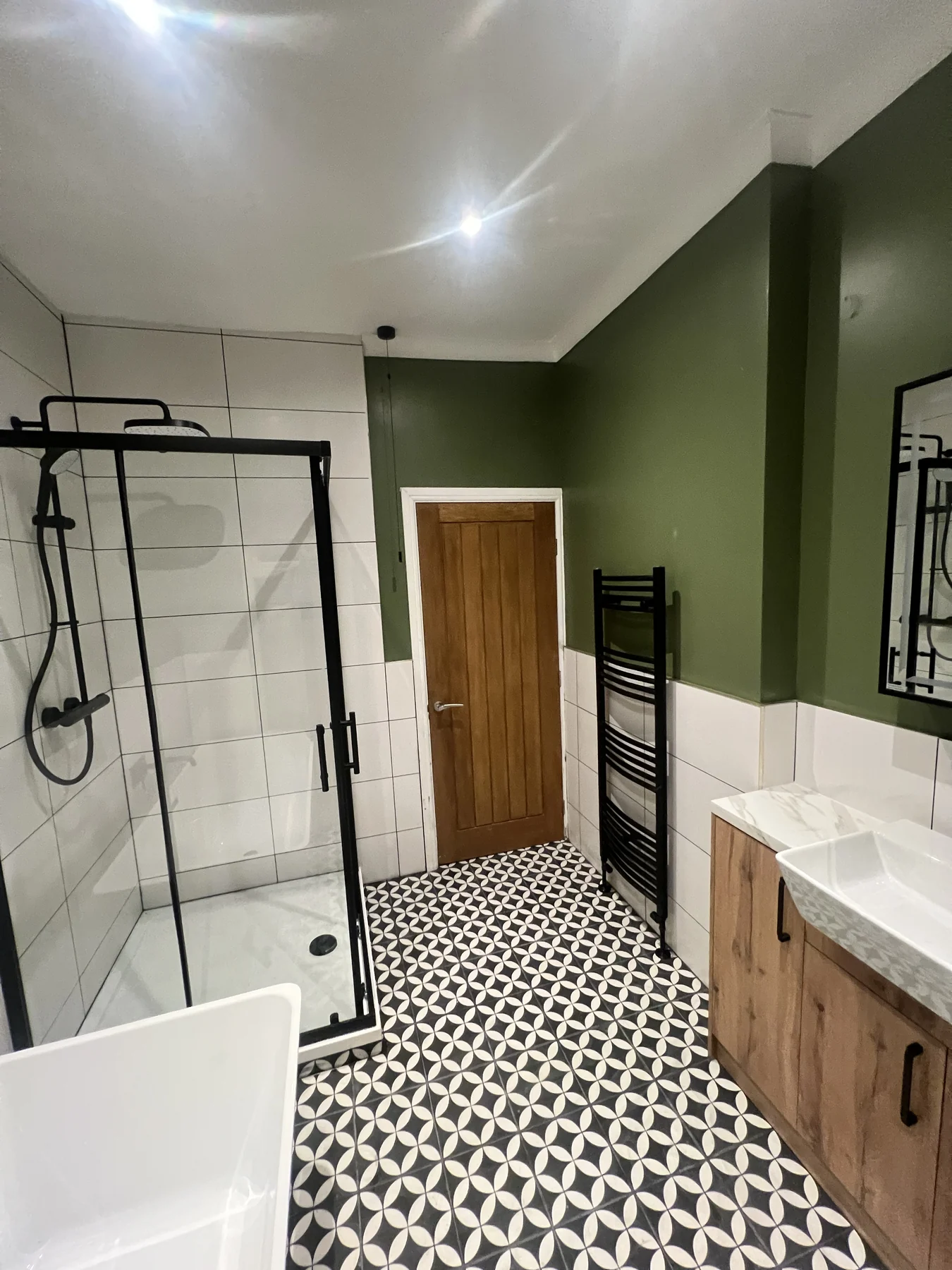AGUK shower enclosure project